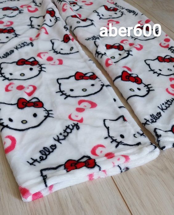 Spodnie Hello Kitty ~ Pluszowe ~ Idealne na Prezent ~ Cudne ~ S/M