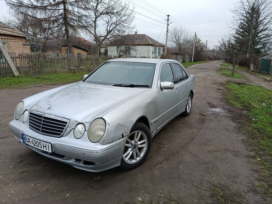 Продам Mercedes 210 рестайлінг