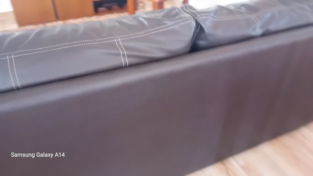 Sofá pele sintética
