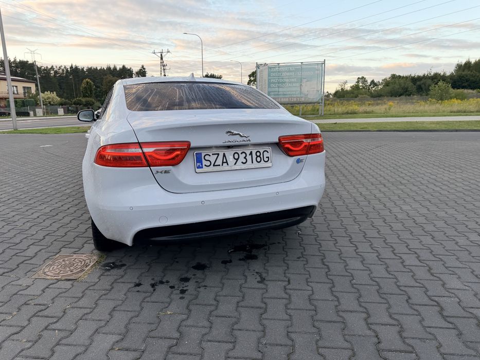 Sprzedam/ Zamienie Jaguar Xe 2.0  biała perła