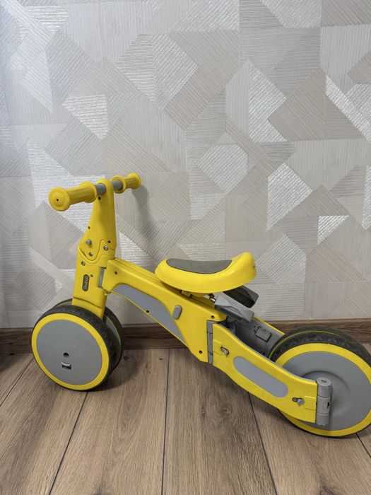 Продам дітячий велобег , велосипед 2 в1