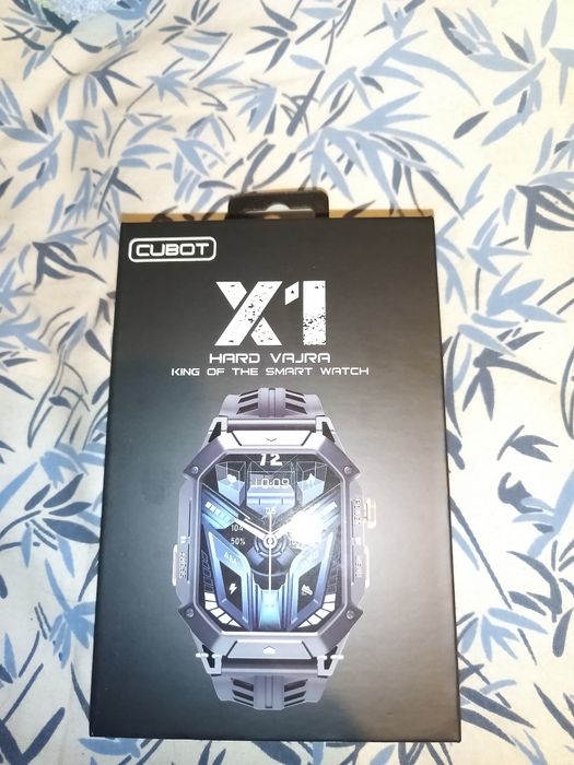 Продам смартчасы CUBOT X1