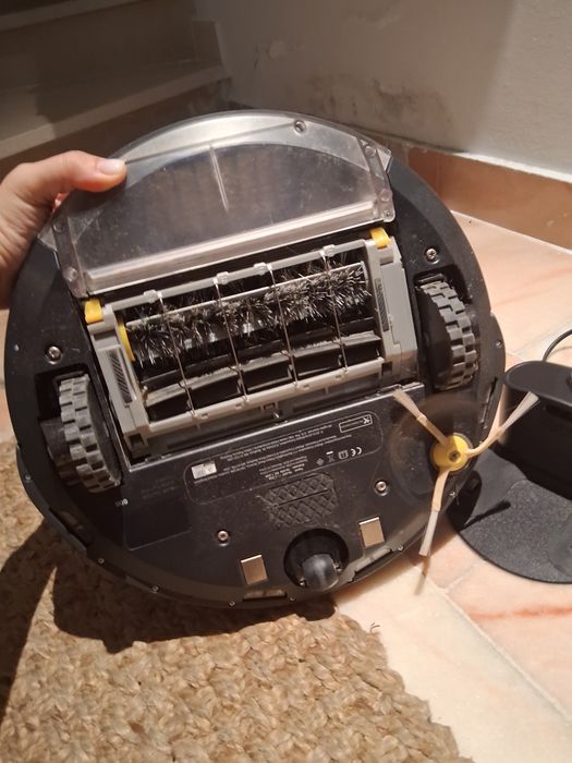 Roomba Usada [Não carrega]