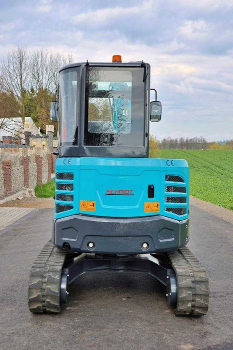 Minikoparka 3.8t SCHMIDT AR360 Kubota D1703 Klima Zero Tail 2026