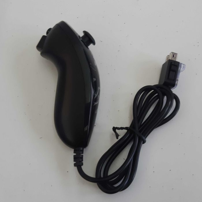 Comando Nunchuck Novo Preto p/ Nintendo Wii