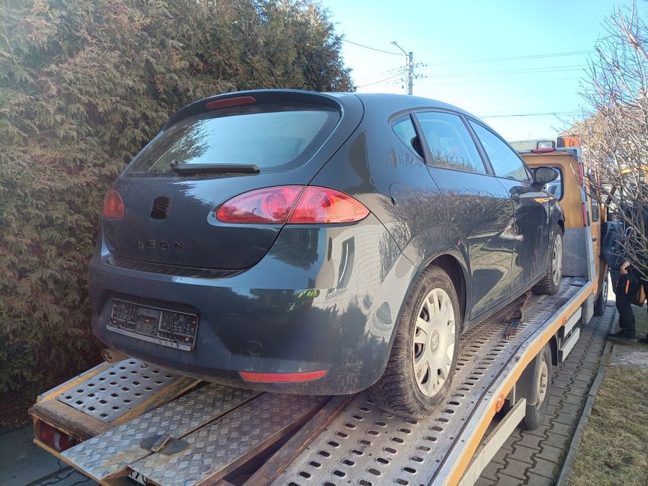 Klapa tył seat Leon 2 LW7X