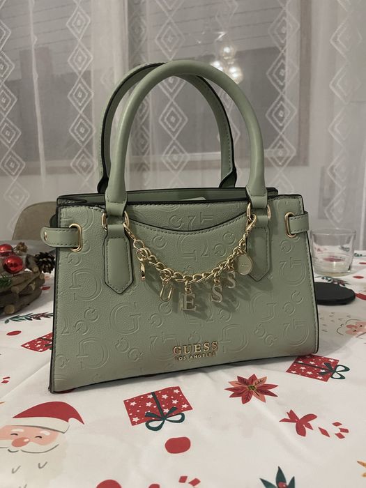 Mala guess verde claro