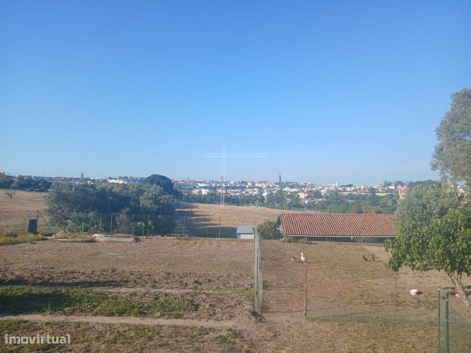 Terreno com 800m2 - Sobreda