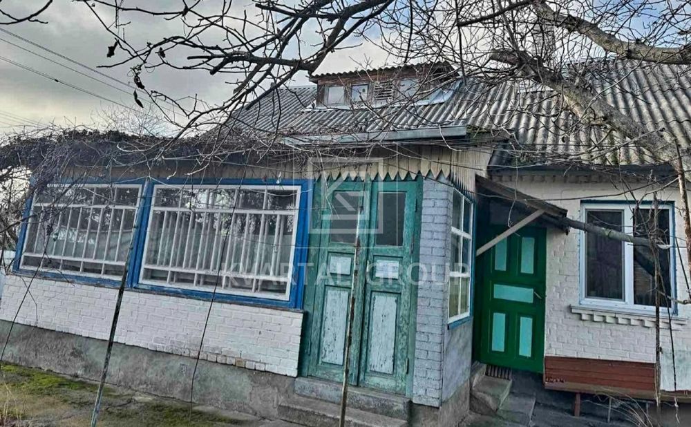 Будинок з ділянкою 12 соток