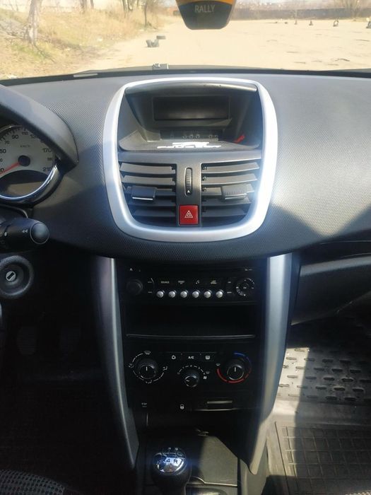 Продам Peugeot  207,  2009 р. 4500$