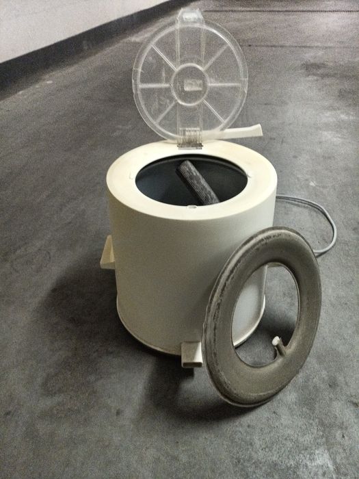 Stara wirówka z PRL