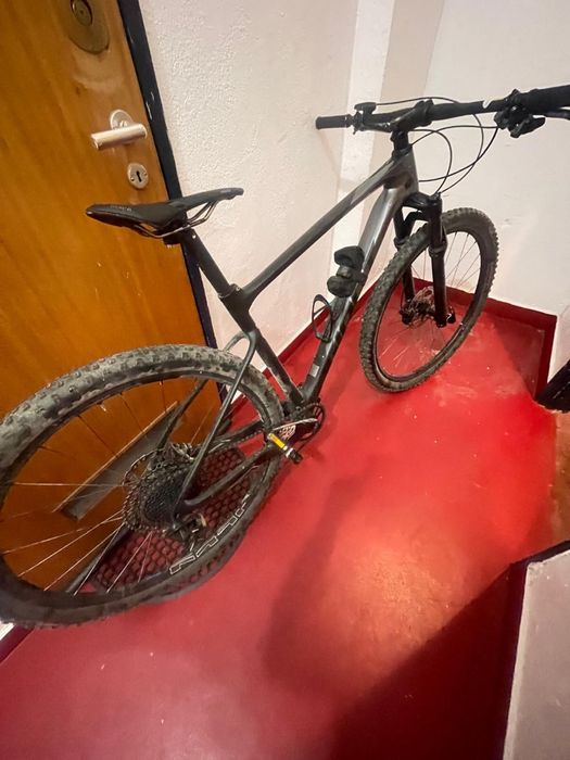 Bicicleta Giant Quadro L em carbono, roda 29