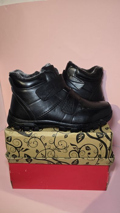 Buty nowe męskie zimowe czarne rozmiar 46