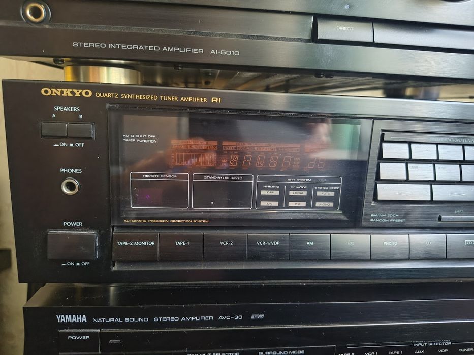 ONKYO Amplituner R1 QUARTZ TX-7630