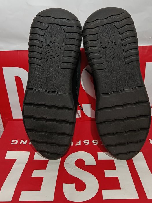 Мужские новые  кожанные кроссовки Hogan Італия раз.42 ,стелька 27,5см