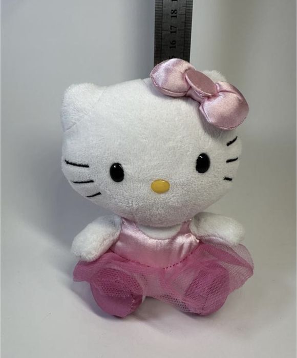 Мʼякі іграшки Hello Kitty