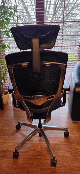 ELZAP MAVEN ZF-GT300PB fotel biurowy regulowany- prawie nowy !