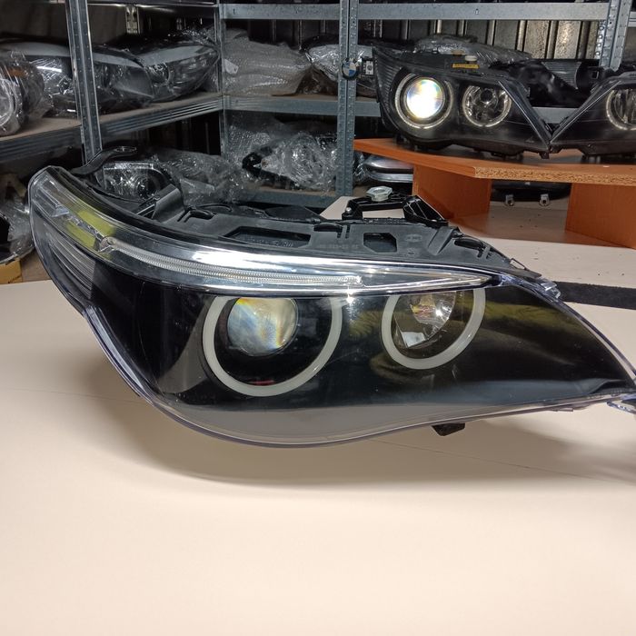 Komplet lamp BMW E60 bi-Xenon skrętny Europa