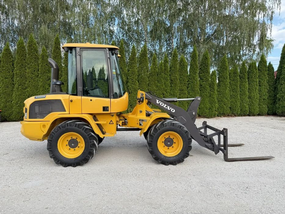 Volvo L30G / ORYGINAŁ / PIĘKNIE UTRZYMANA  / SILNA I SZYBKA / ZADBANA / SPROWADZONA Z NIEMIEC / 407 409 406 60 70 M 506 509 L30 L35 B G  Ładowarka Liebherr CAT Kramer JCB Terex 908 907 320 318 750 850