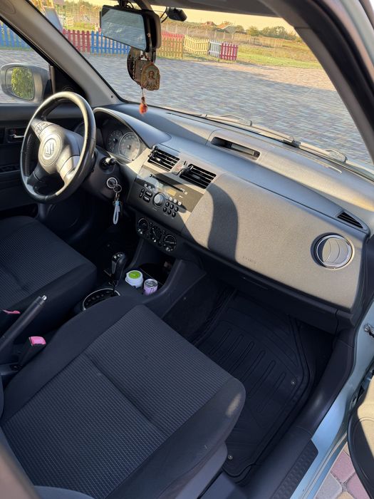 Продам власний автомобіль Suzuki Swift
