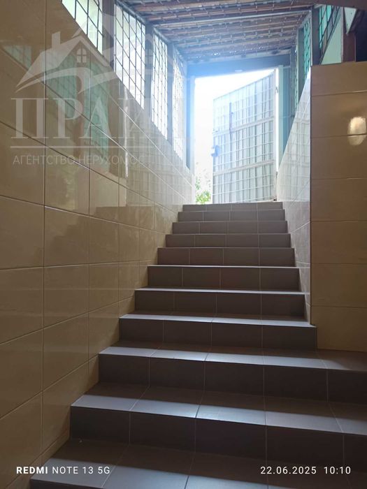 Напівпідвальне приміщення в Центрі міста Суми