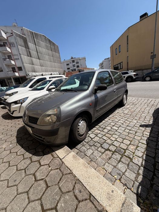 Renault clio. Comercial