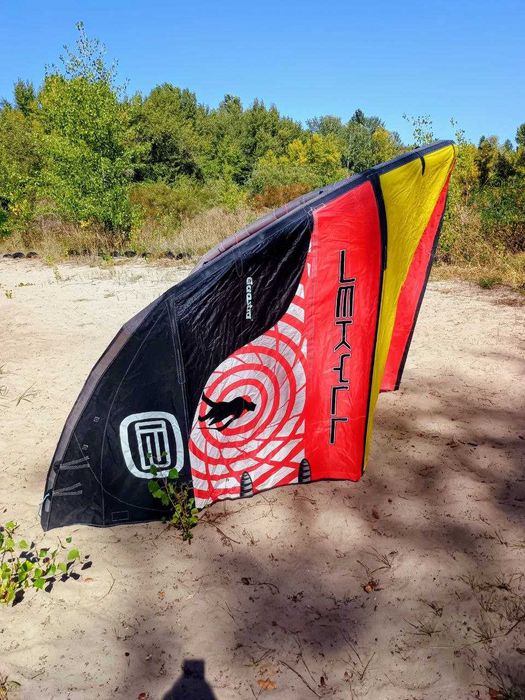 Продам Б\У КАЙТ+насос+трапеция сидячая +планка+доска+чехол