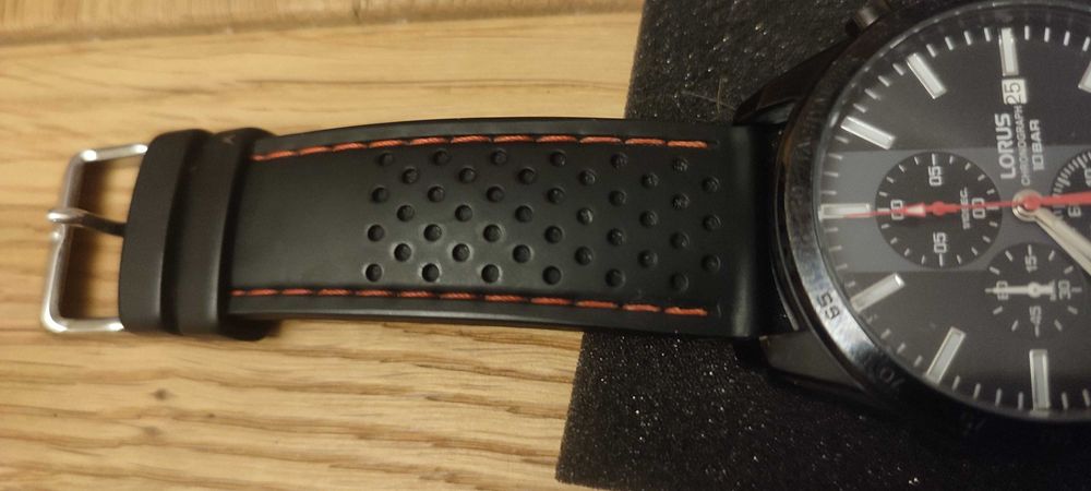 Piękny zegarek  LORUS VD57-X132 - Uszkodzony