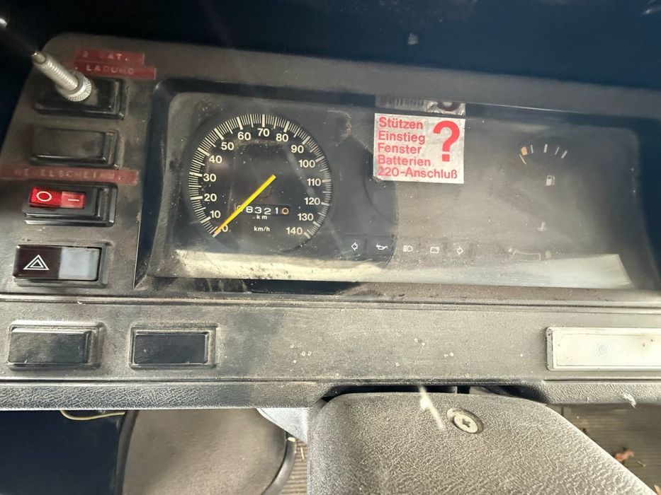 Kamper na bazie Forda transita mk2