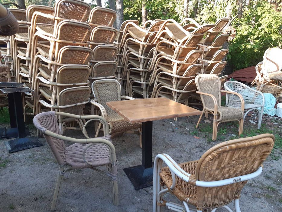 śliczne fotele rattanowe kilkanascie szt z poduchami