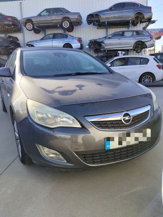Peças Opel Astra J 2012