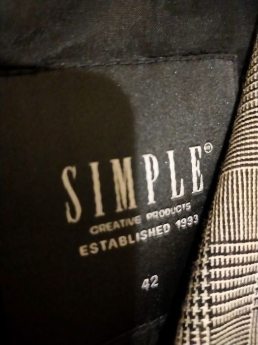 Sukienka biurowa w kratkę Simple