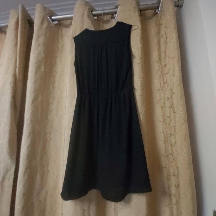 Vestido curto preto