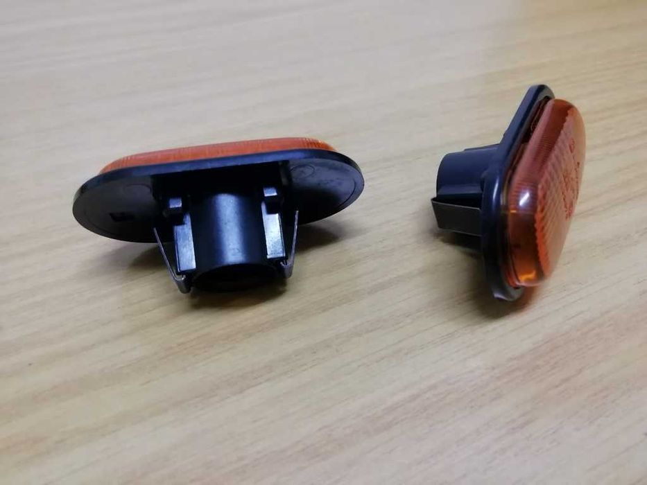 Renault Clio Capas de coluna, Piscas e Bomba de água limpa vidros