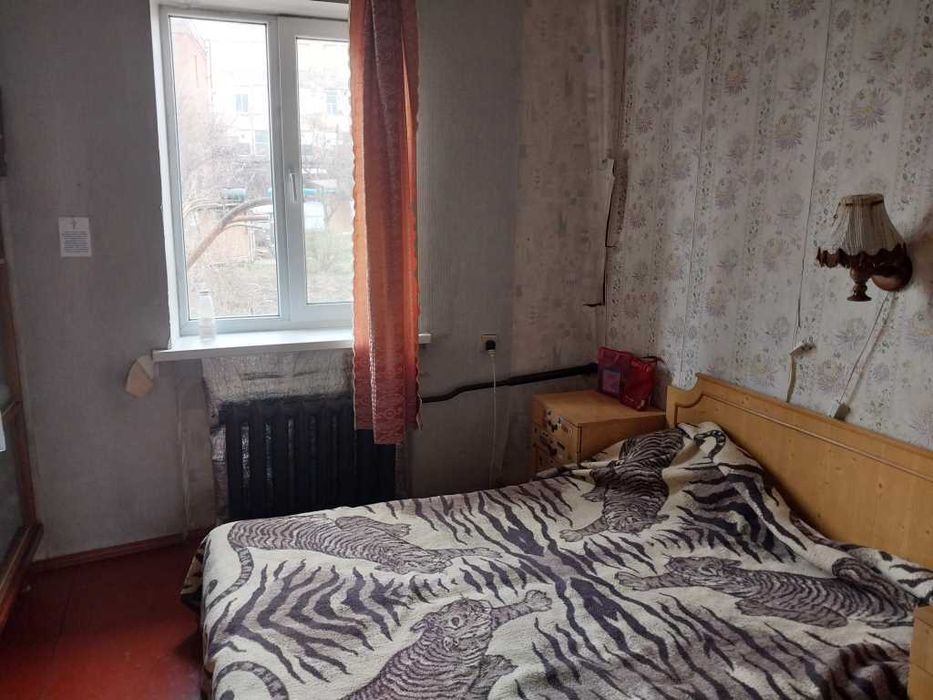 Окремий будинок у районі м'ясокомбінату. Цікава пропозиція під бізнес.