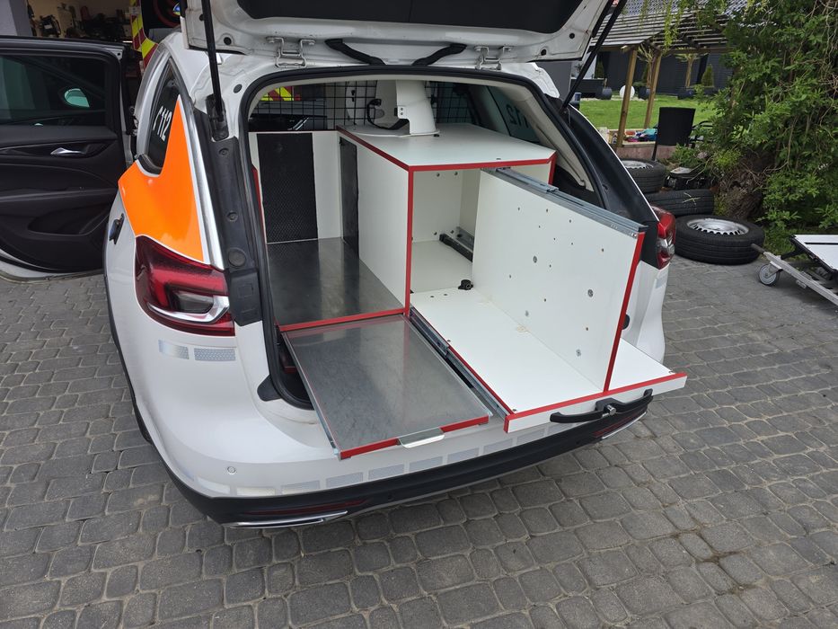 Ambulans Karetka Krew 4x4