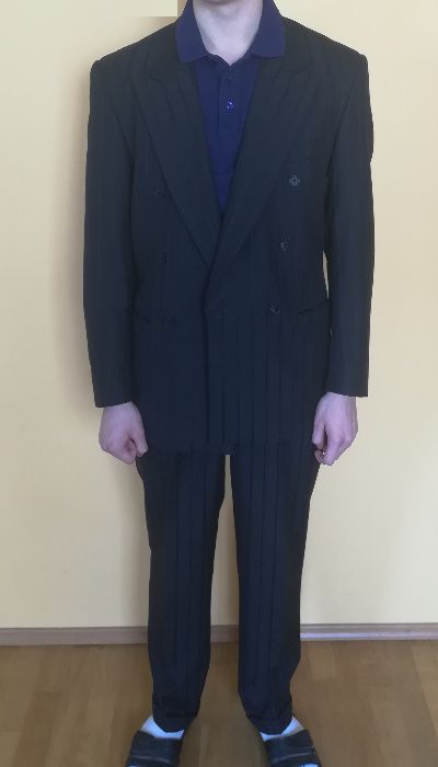 Garnitur czarny w prążki 182/92/78