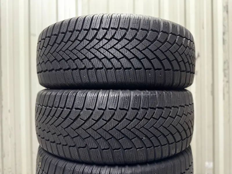 Шини бу 215 60 R16 Bridgestone Blizzak LM005