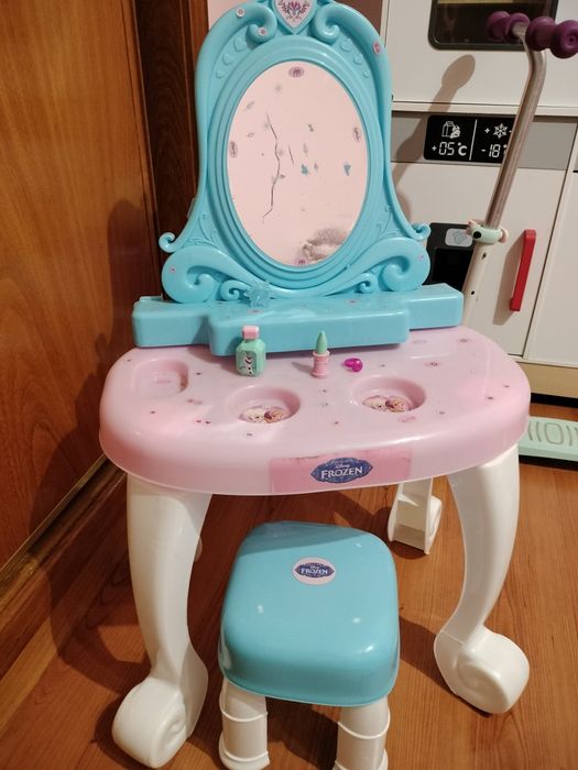 Toucador frozen com banco