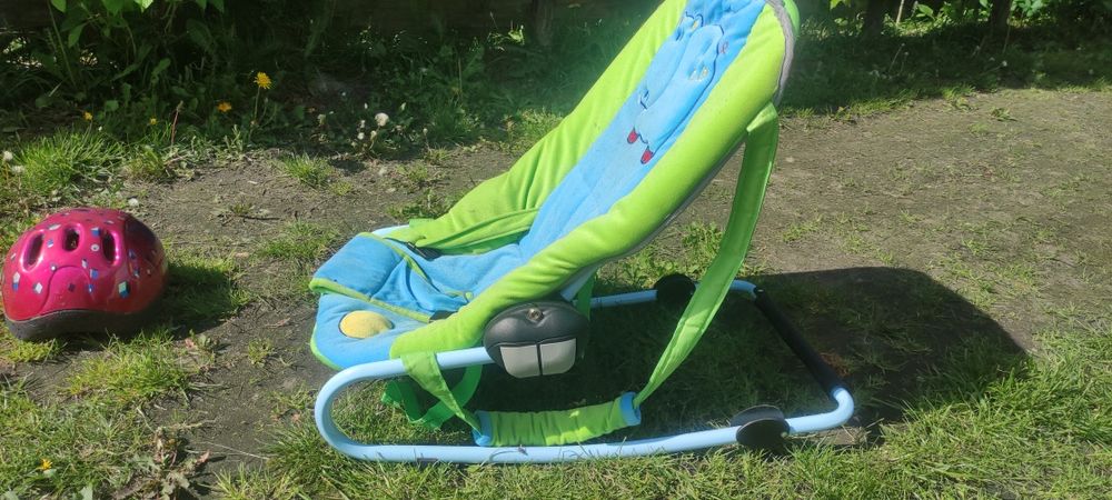 Bujaczek leżaczek nosidełko fotelik z regulowanym oparciem.