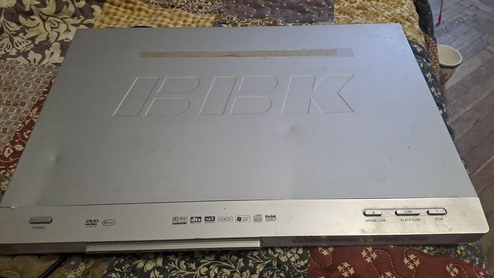 CD плеєр на запчастини