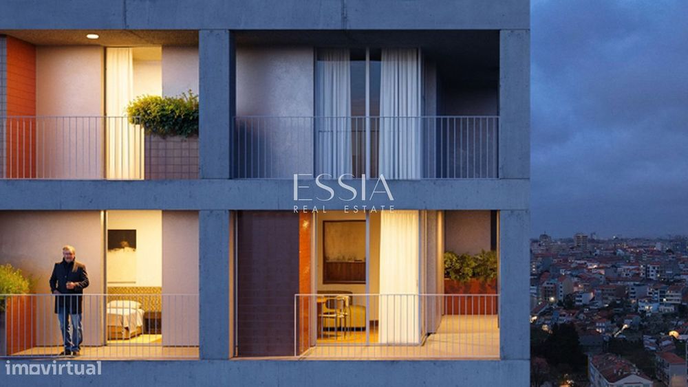 Apartamento T2+1 com Varanda no Fernão Magalhães 127