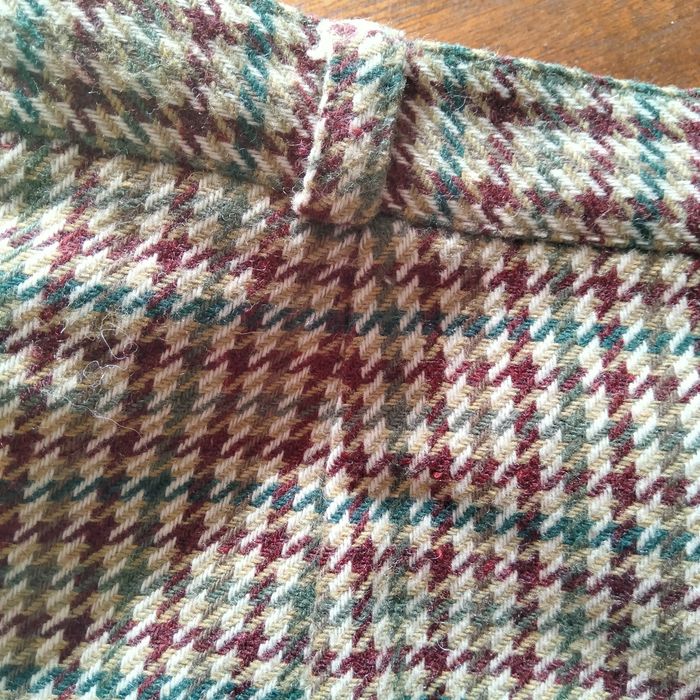 Saia 40% lã quadrados