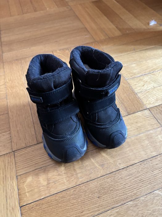 Зимове взуття на хлопця
