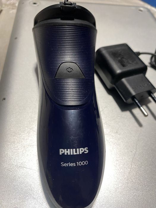 Електробритва Philips Series 1000