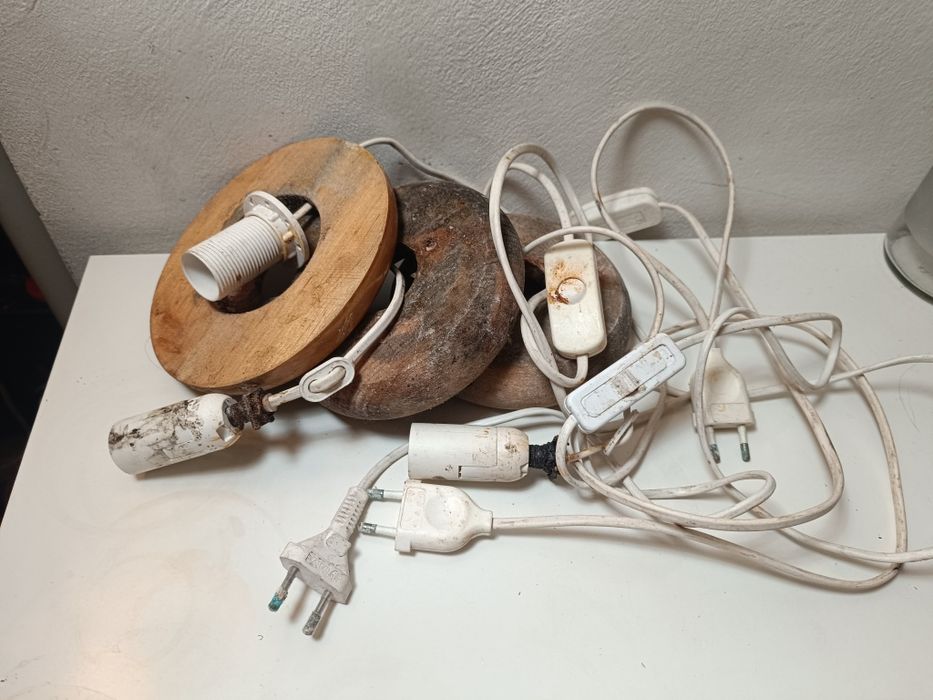 3 przewody z wyłącznikiem  do lampek dla żarówek z małym gwintem