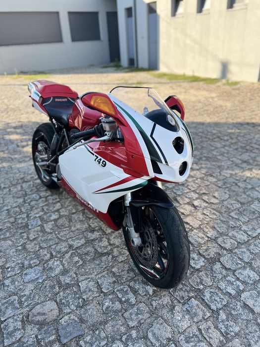 Ducati 749 imaculada