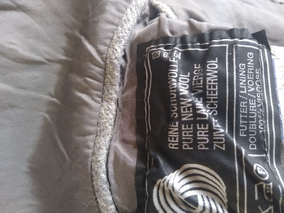 Szara wełniana marynarka męska