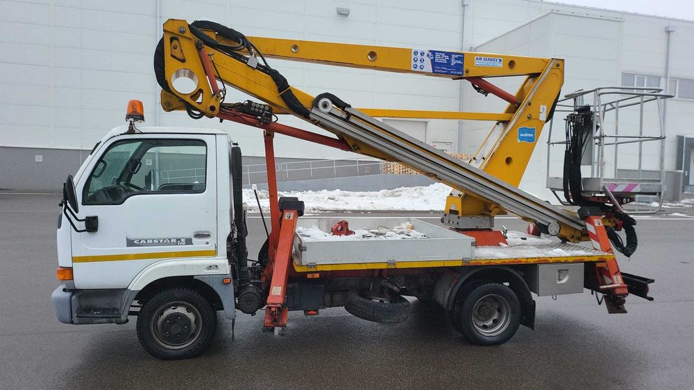 Nissan Ruchomy podnośnik koszowy TYP. SNAKE 1911 City