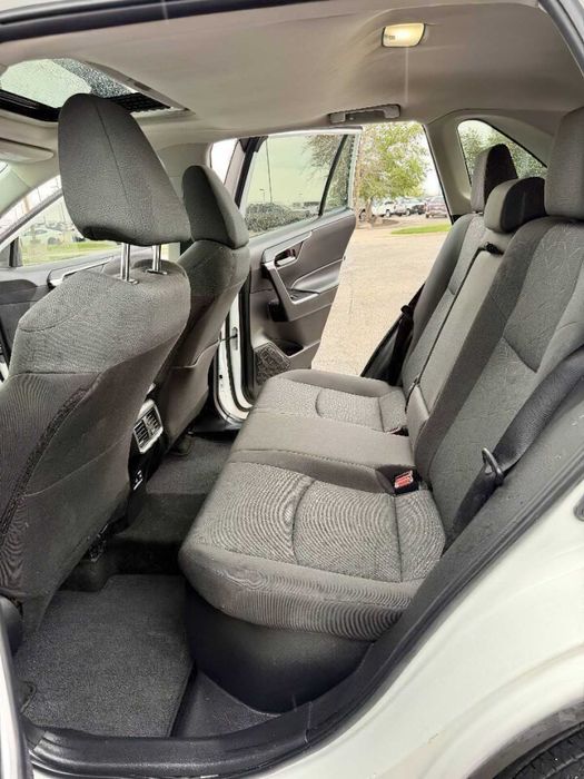 Toyota RAV4 2.5 Hybrid      2023